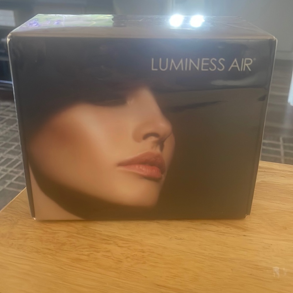 Luminess Airbrush Cosmetics & Skincare